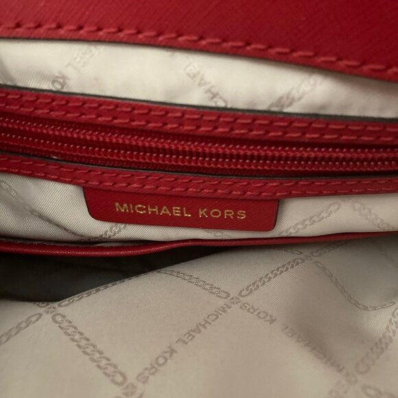 Michael Kors Bright Red Jet Set Front Pocket w/ Flap Closure Leather Tote - Picture 3 of 14